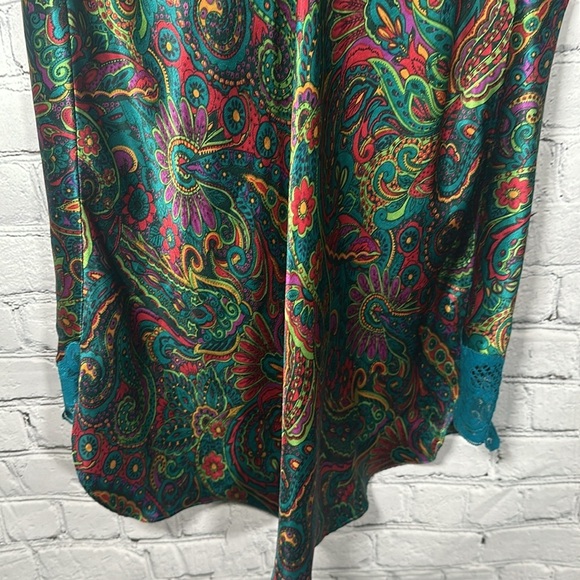 Vintage 80’s Victoria’s Secret Gold Label Colorful Paisley Satin Slip size Small - Picture 4 of 16